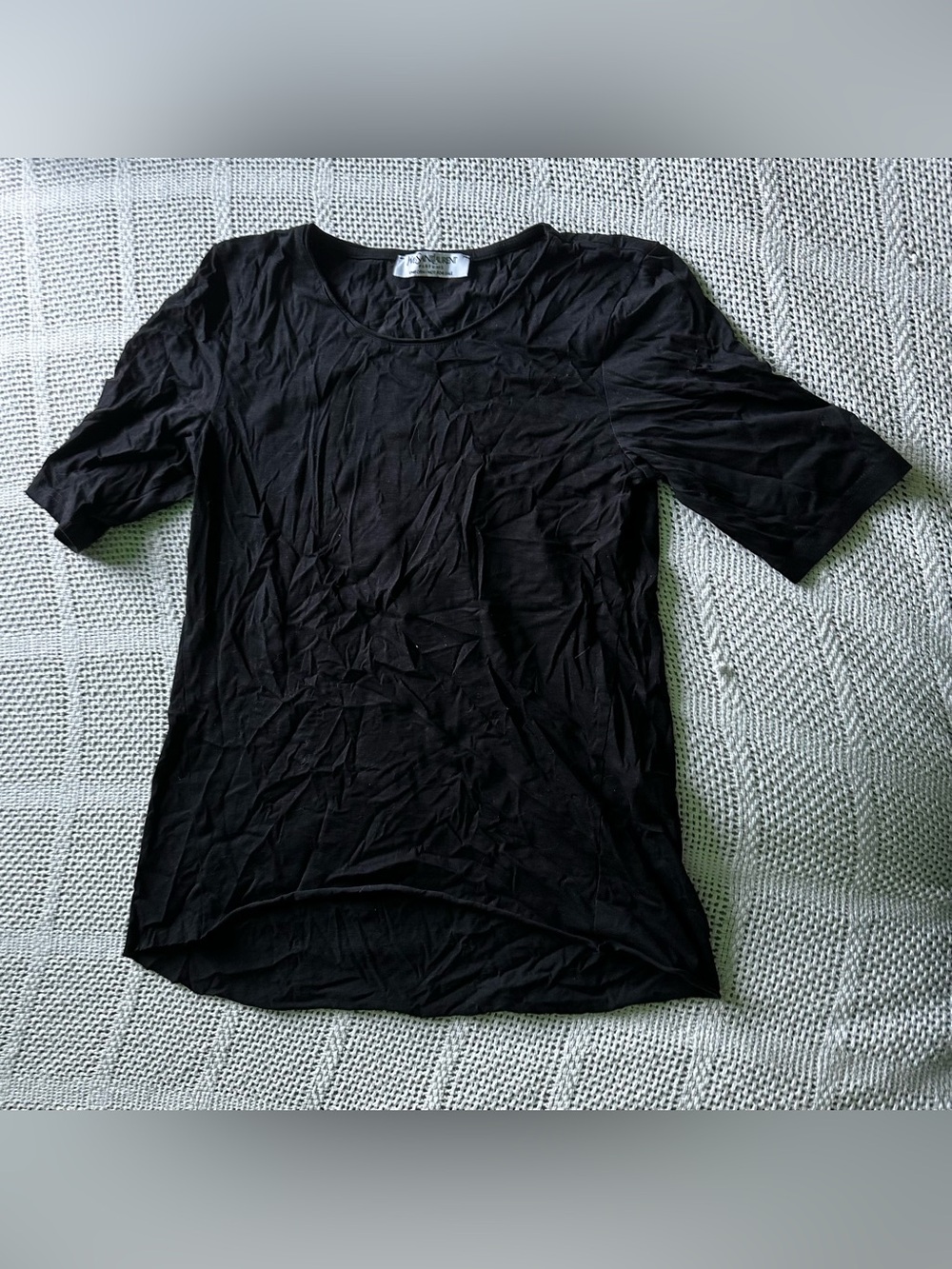 One size Yves Saint Laurent Parfums Black Short Sleeve Scoop Neck Top
